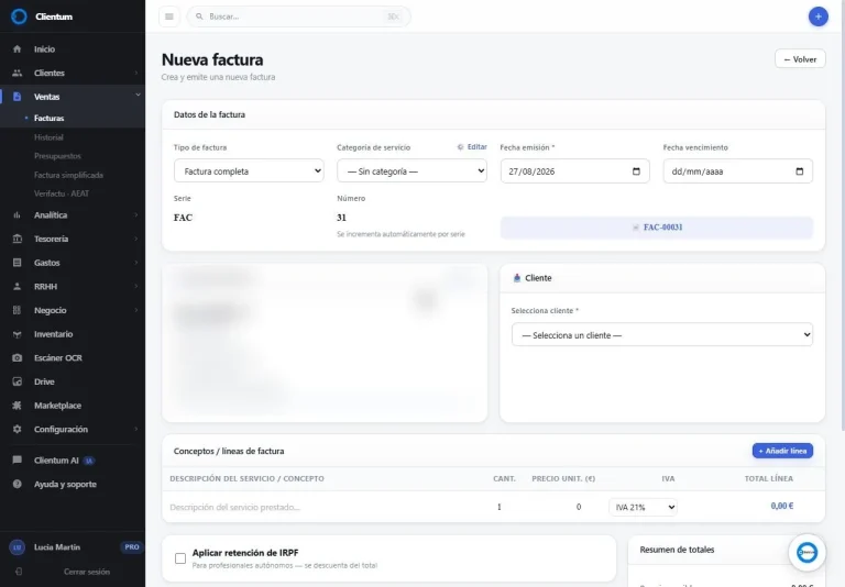 Pantalla de creación de una nueva factura en el programa de facturación de Clientum